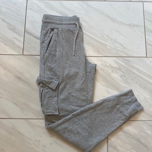alo yoga gray joggers size small